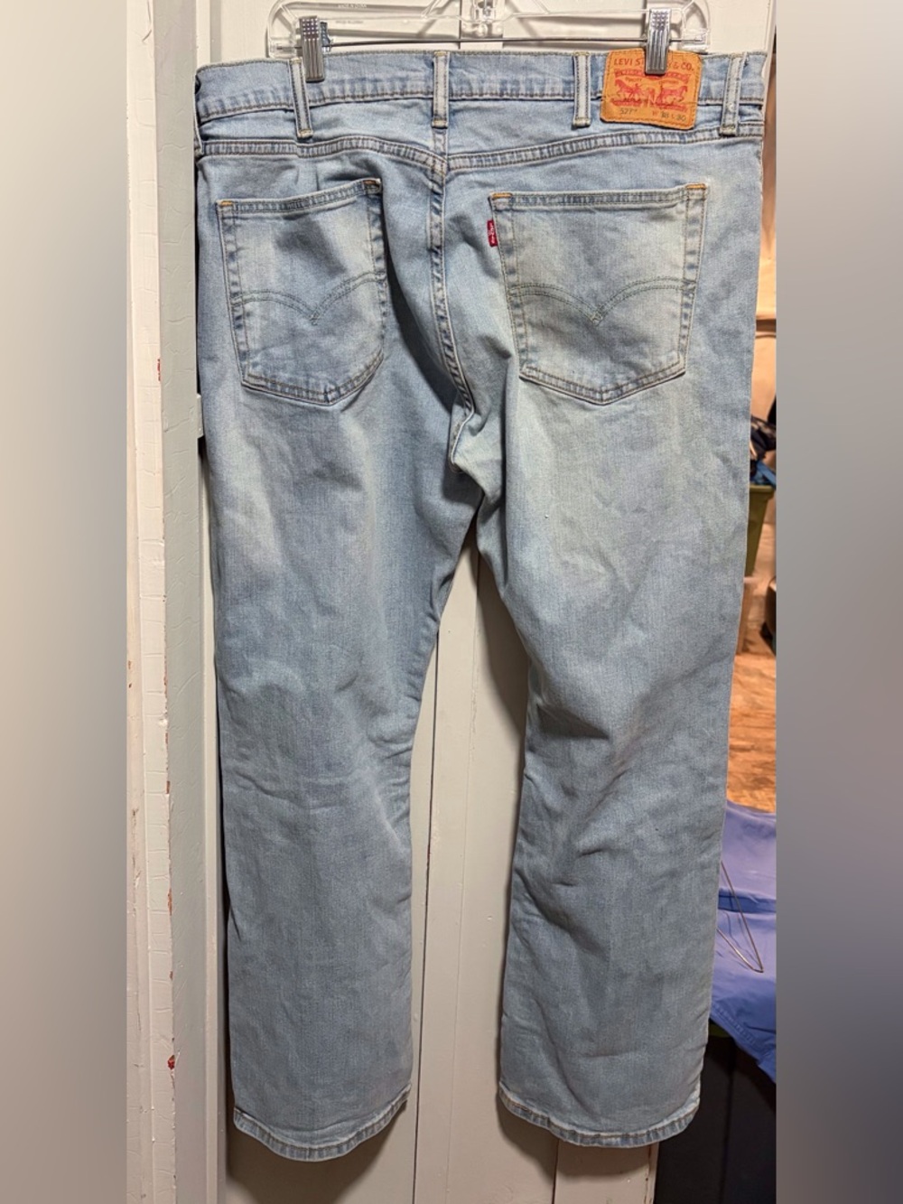 Mens Levi’s jeans size 38x30 - Picture 2 of 4